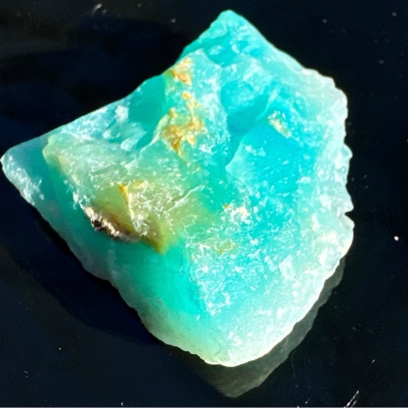 Peruvian 30.14 Carats Rare Andean Blue Opal Rough - Picture 6 of 17